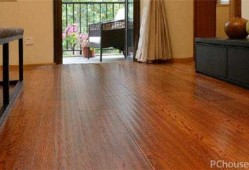 复合木地板怎么样保养「复合木地板怎么样保养和清洁」