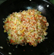  炒米饭如何做到「炒米饭怎么做到的」