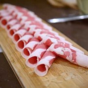  羊肉卷火锅如何制作「羊肉卷怎么吃火锅」