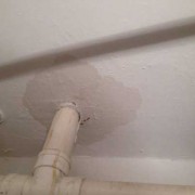 家里漏水不知道什么原因,应该哪管?