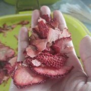 如何在家做草莓干_如何在家做草莓干视频教程