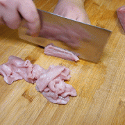煮瘦肉怎么样才能使瘦肉又嫩又好吃 如何煮瘦肉切时不会烂