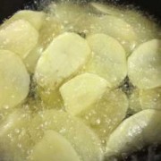 如何制作炸薯片,怎么制作炸薯片 