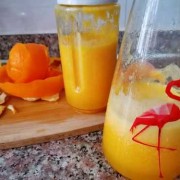  如何制作鲜橙汁「如何制作鲜橙汁饮品」