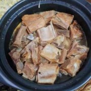 如何烹制腊肉排骨,腊肉排骨的腌制方法 