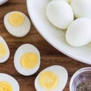  健身为什么要吃鸡蛋「健身为什么吃鸡蛋不吃鸭蛋」
