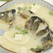 哺乳期鱼汤怎么做好喝又营养-母乳期鱼汤如何做