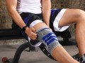 膝盖运动损伤用什么好（膝盖运动受损）