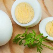 健身吃鸡蛋补充什么,健身吃鸡蛋补充什么蛋白 