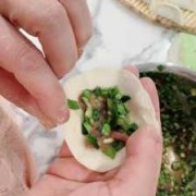 如何制作海肠饺子视频-如何制作海肠饺子