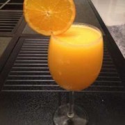 如何用橙汁精调制橙汁_橙汁的调配