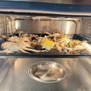烤箱如何烘干螃蟹（怎么用烤箱烤螃蟹烤干）