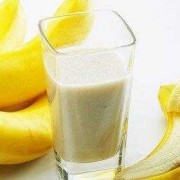 香蕉加蜂蜜熬水喝的功效 香蕉和蜂蜜如何做