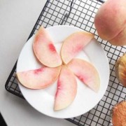 如何用桃子做美食（如何用桃子做美食教程）