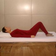 仰卧屈膝运动是什么意思,仰卧屈膝睡觉好吗 