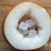 冰糖蒸红梨的功效与作用 如何做冰糖蒸红梨