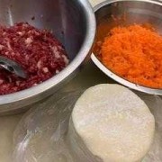 如何调牛肉胡萝卜饺子（牛肉胡萝卜水饺的做法大全窍门窍门）