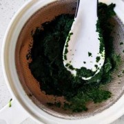 菠菜怎么做成菠菜泥 如何制作菠菜泥