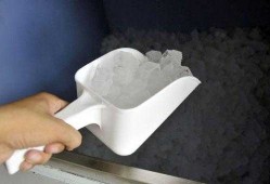 家里如何做冰块少气泡_冰块用什么做