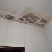 室内屋顶漏水怎么处理