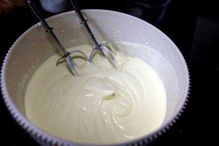 如何确认奶油打发状态,怎么判断奶油打发成功了?  第2张
