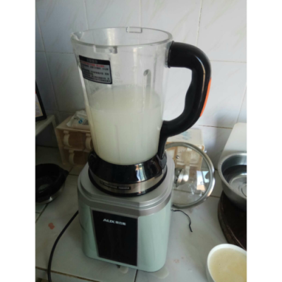 搅拌机榨豆浆的步骤 如何用搅拌机做豆浆  第3张