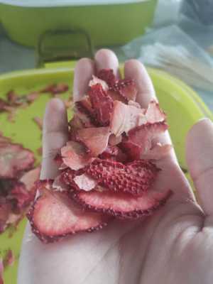 如何做草莓干好吃 如何做草莓干  第2张