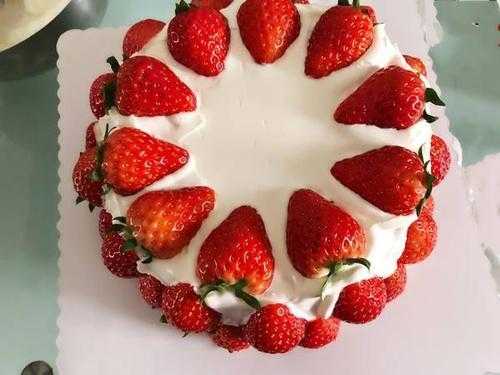 如何制作草莓生日蛋糕,如何制作草莓生日蛋糕教程  第2张