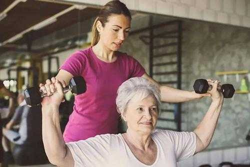 什么岁数锻炼肌肉最好,什么年龄锻炼效果好  第3张