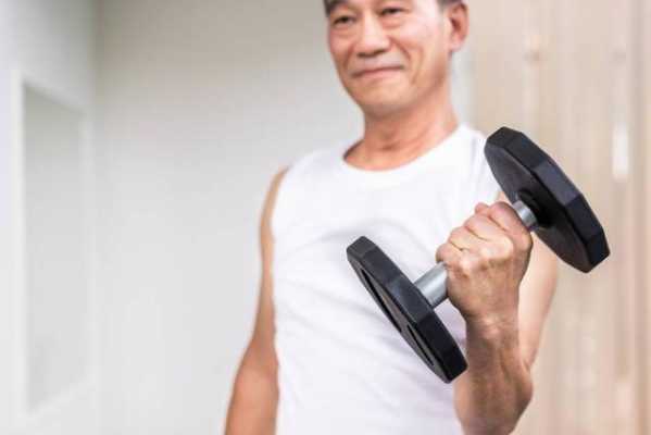 什么岁数锻炼肌肉最好,什么年龄锻炼效果好  第1张